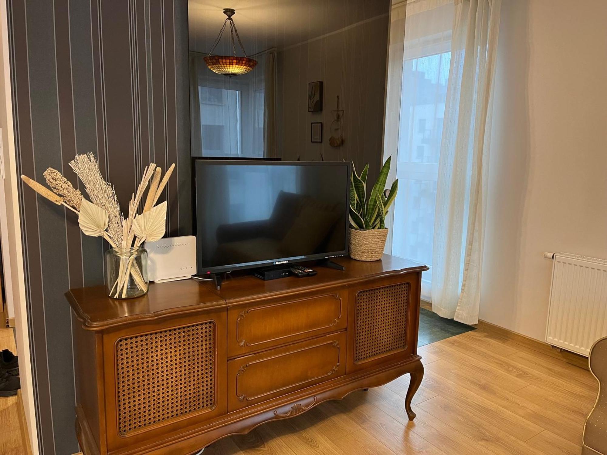 Oldtown Retro Apartment By Marina With Balcony For 6 People 格但斯克 外观 照片